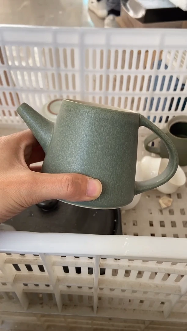 杯子瓷无运费险有瑕疵的摄影的产品有使用过的痕迹有点脏介意勿拍