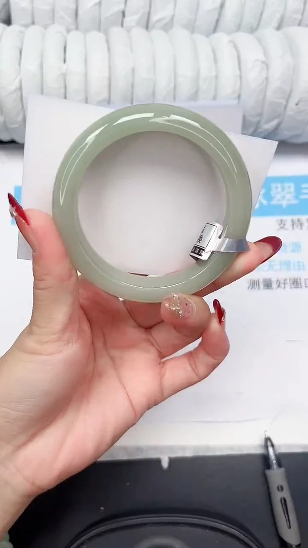 未镶嵌手镯石英质玉116-56.2D