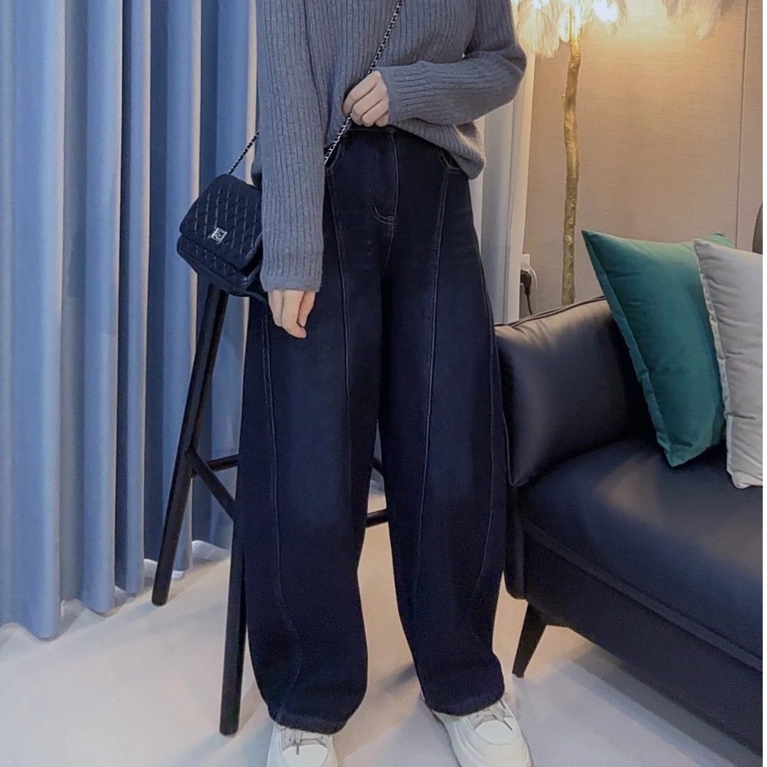 丹丹精选--8810新款一粒扣拉链后腰字母标设计感加绒牛仔裤