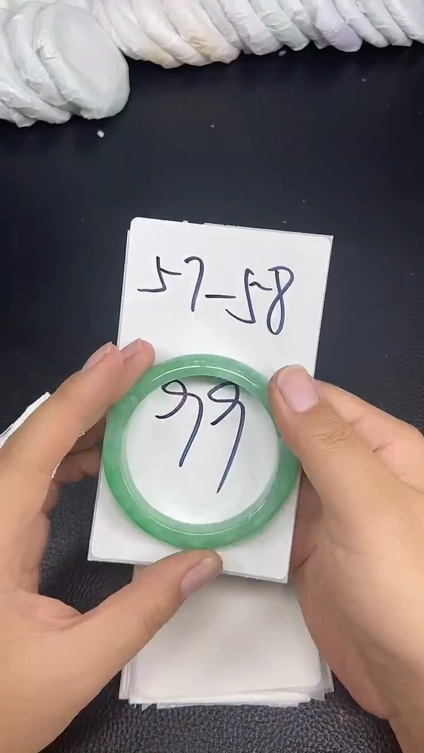 未镶嵌手镯石英质玉57-58