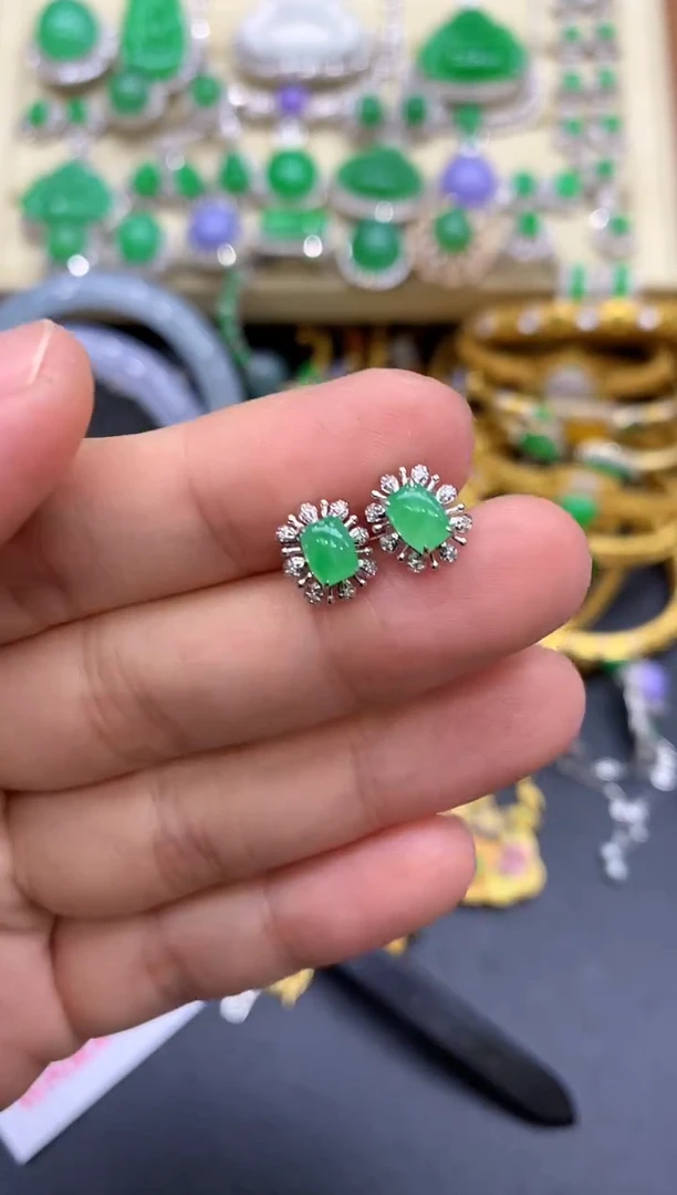 18K金镶嵌翡翠耳饰199-中国好珍宝