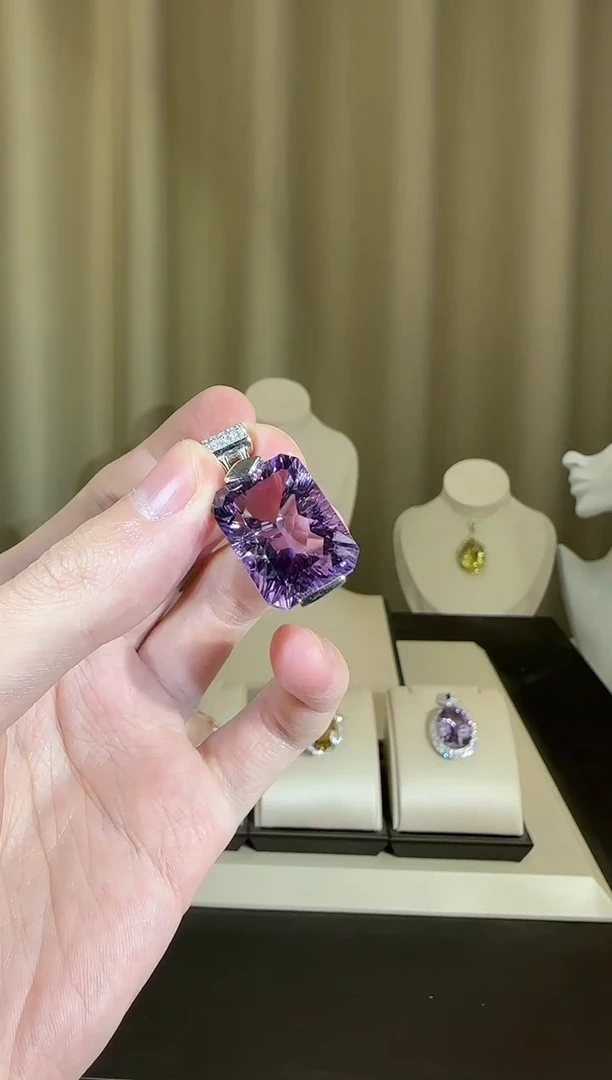 【闪购商品】紫晶颈饰银S925镶嵌15*20mm