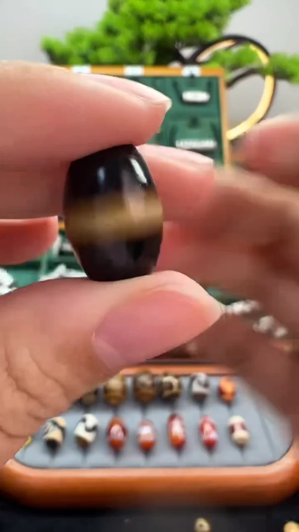 玛瑙/玉髓颈饰未镶嵌114.（微瑕随机发货）