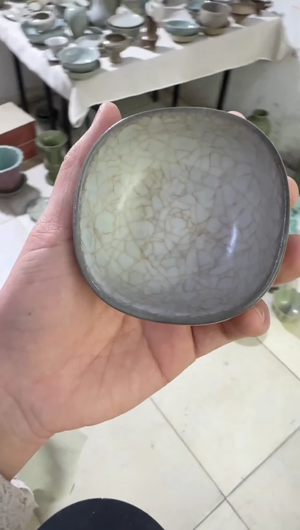 瓷片我是一个卖瓷器的