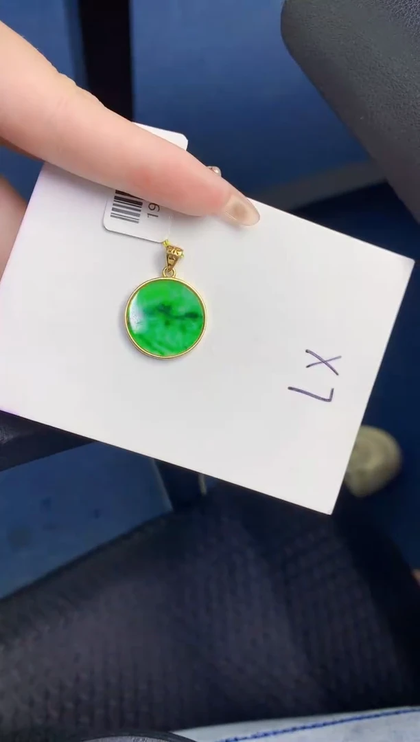 颈饰未镶嵌翡翠缅甸天然翡翠A货