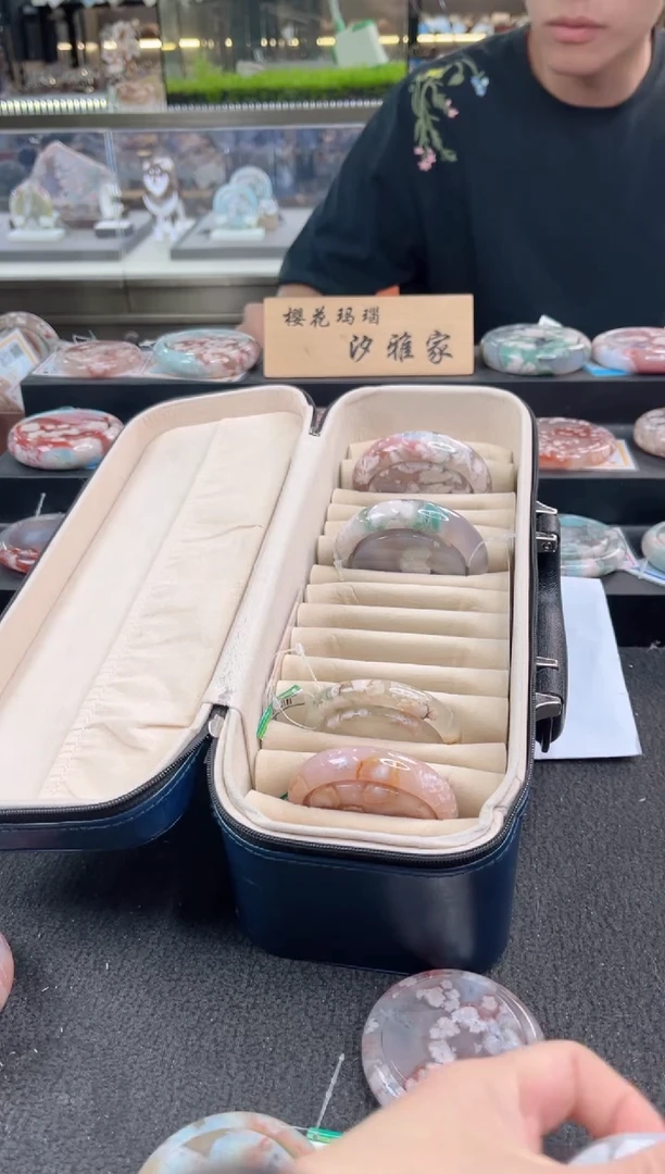 未镶嵌手镯石英质玉尘*丷圈口（赠品镯心）