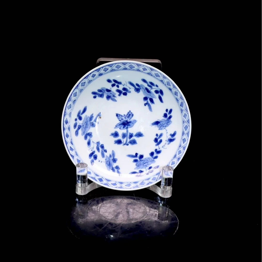 67:清康熙青花花卉纹盘