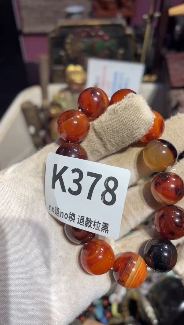 瓷片天**星表姐直播所见所得