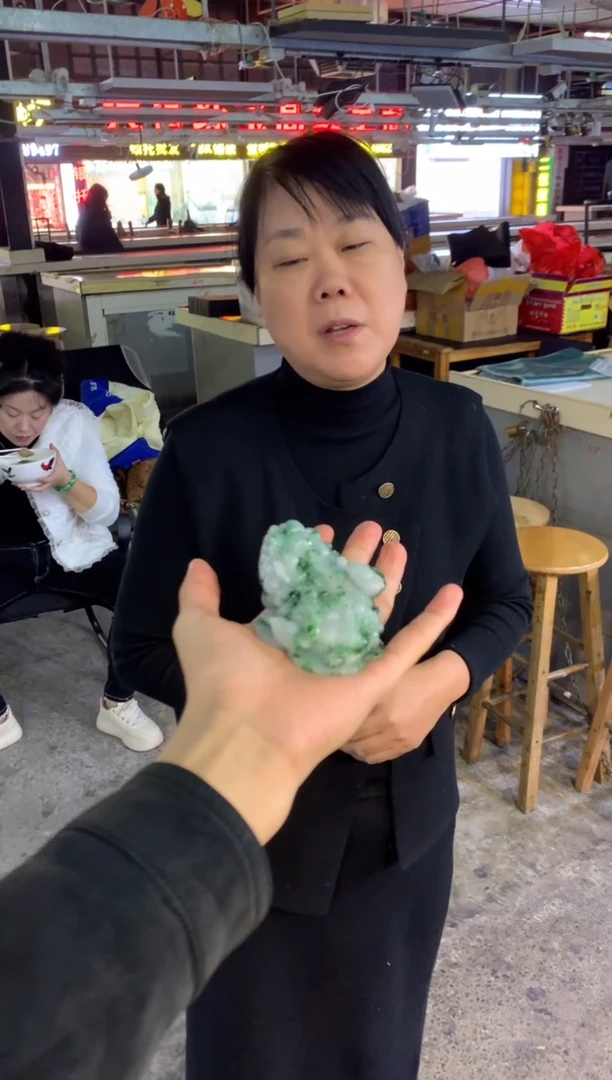 未镶嵌摆件翡翠落***情翡翠摆件