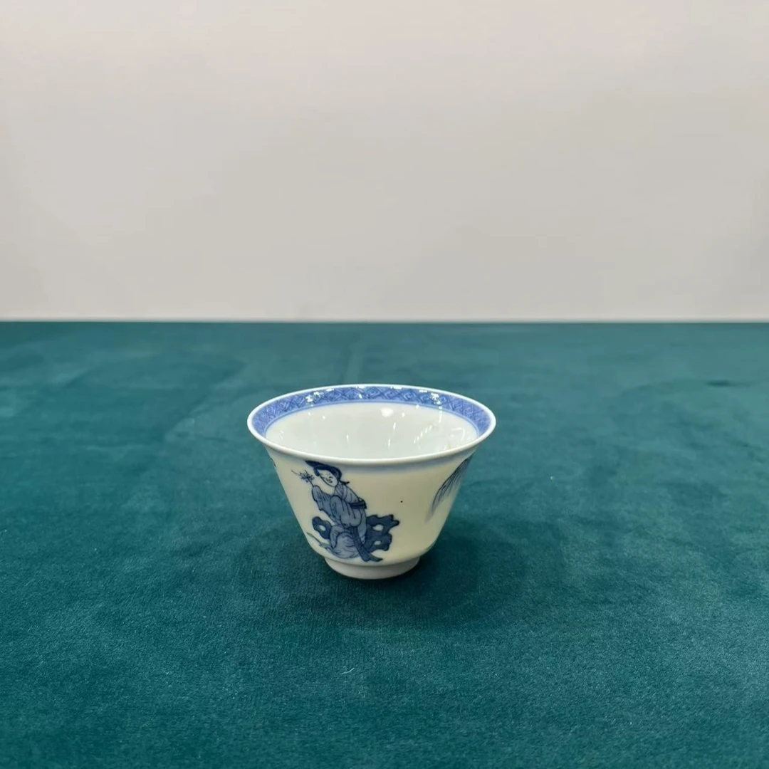 49 清 康熙 青花人物杯