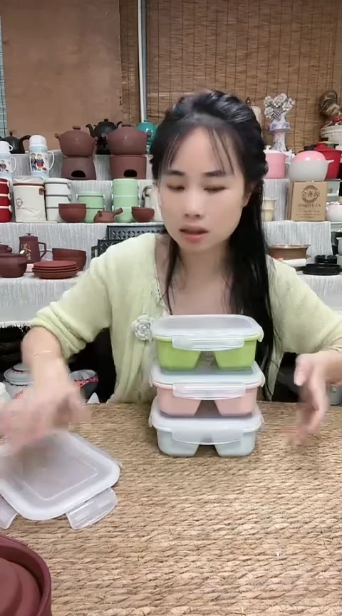 瑕疵小号双格保鲜盒两个随机发