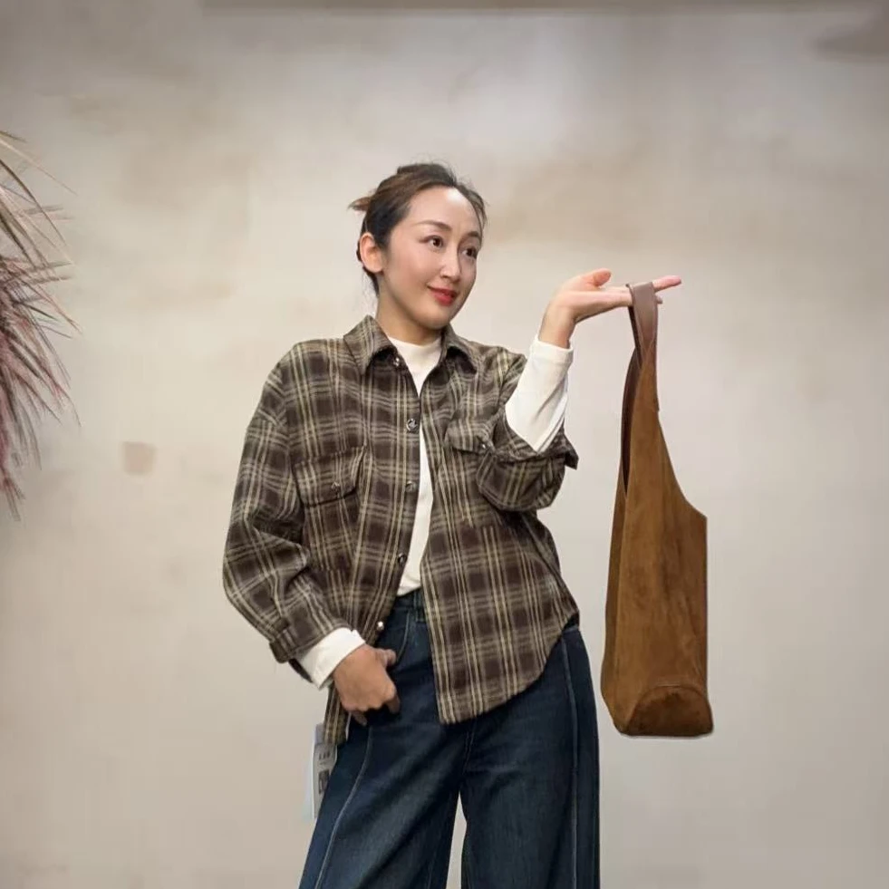 25852女装格子外套BYH109（衣长65-66）