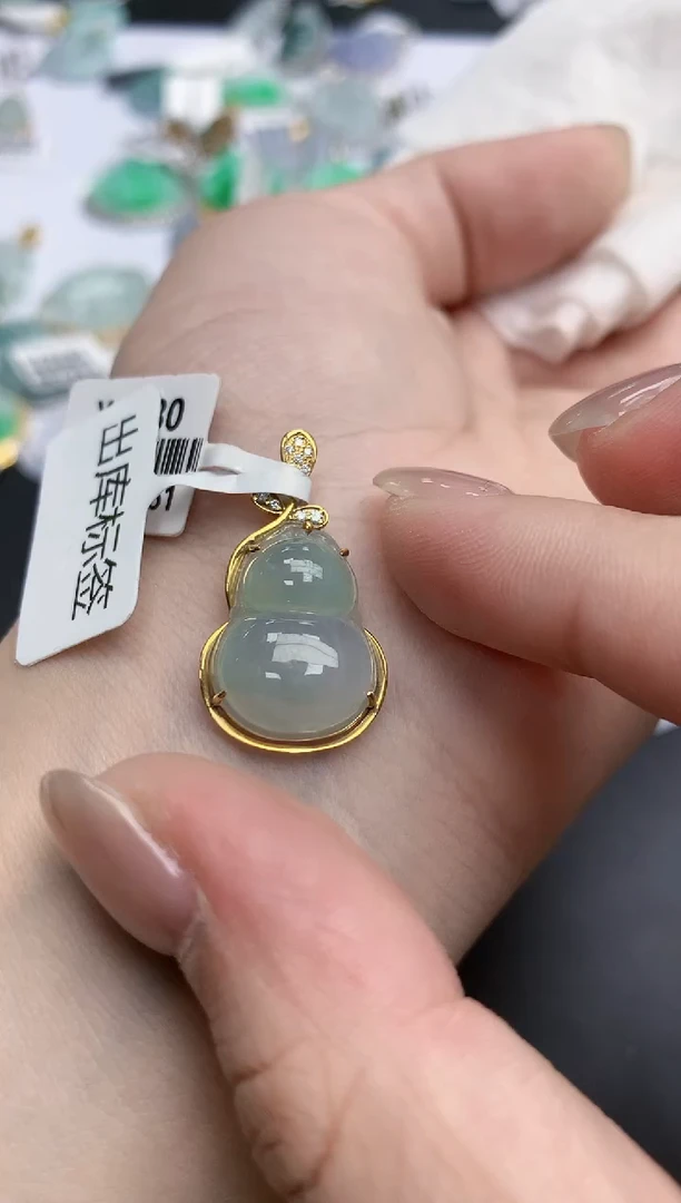 【闪购商品】翡翠颈饰18K金镶嵌天然缅甸翡翠A货