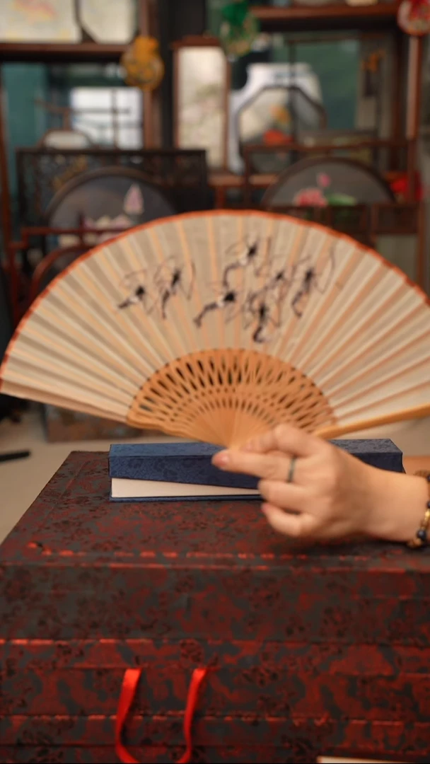 扇子折扇 苏绣绣花吊坠非遗