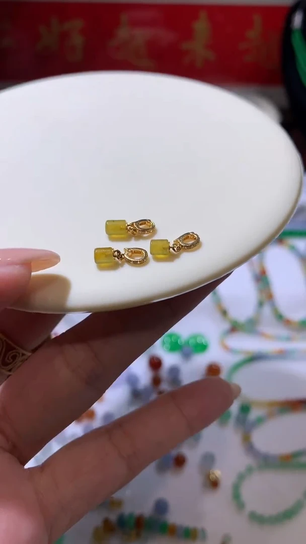 18K金镶嵌定制翡翠多样性发货一件发货4.3*3.5卡滴流