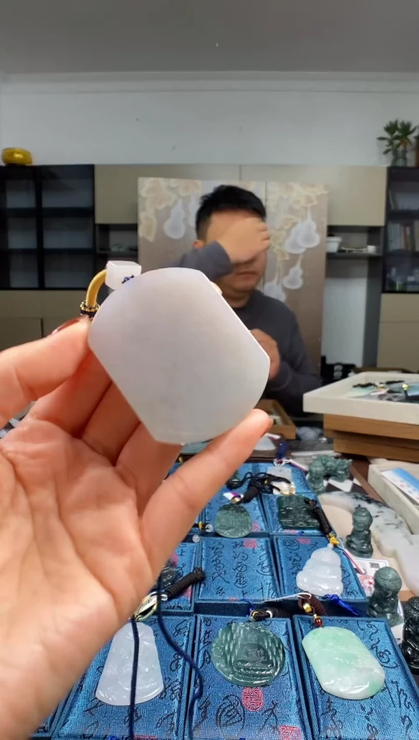 颈饰未镶嵌翡翠多样性发其一