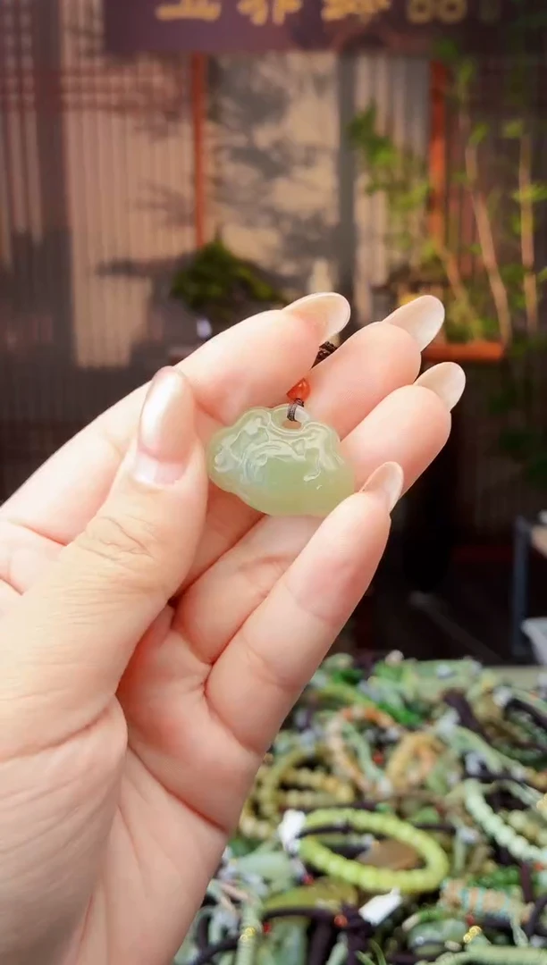 颈饰未镶嵌和田玉多样性发货拍一发一