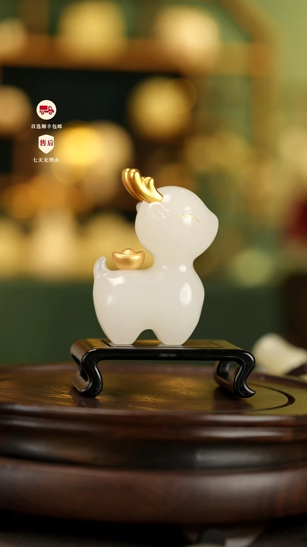 云南石荔枝白雕刻：一路暴富摆件