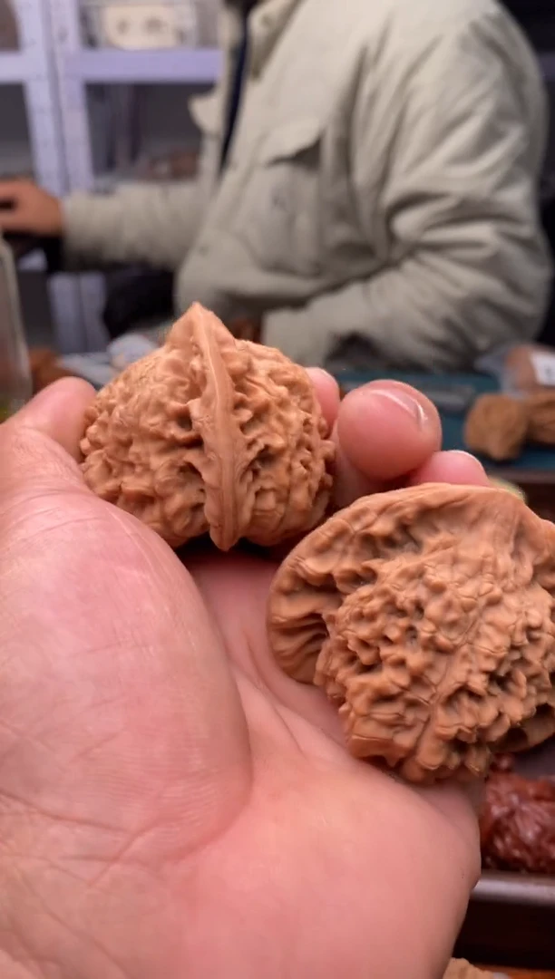 把件文玩核桃麒麟纹410