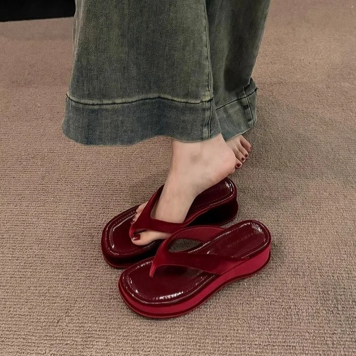 网红爆款厚底人字拖鞋女外穿2025夏新款时尚百搭小个子增高凉拖鞋