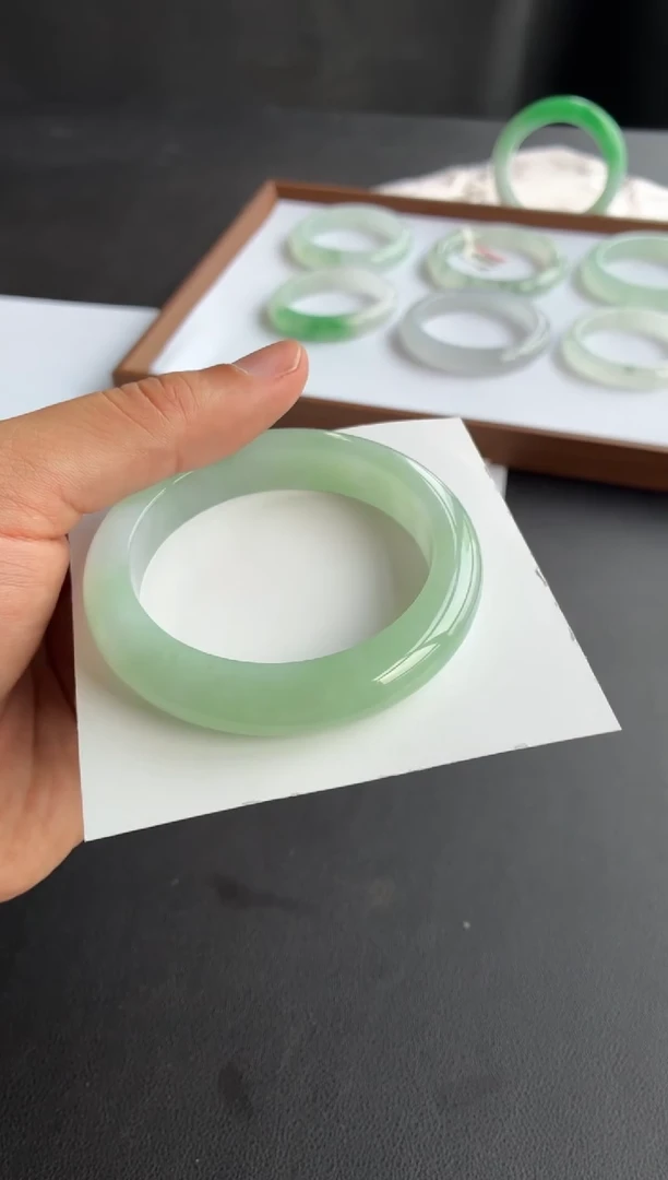 未镶嵌手镯翡翠47号55.8*12.2*9.8正圈