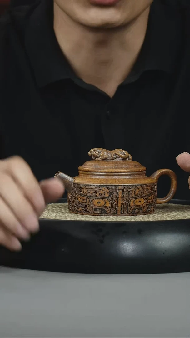 茶壶紫砂龙骨金砂 虎纽德钟 卧虎藏龙 刻绘