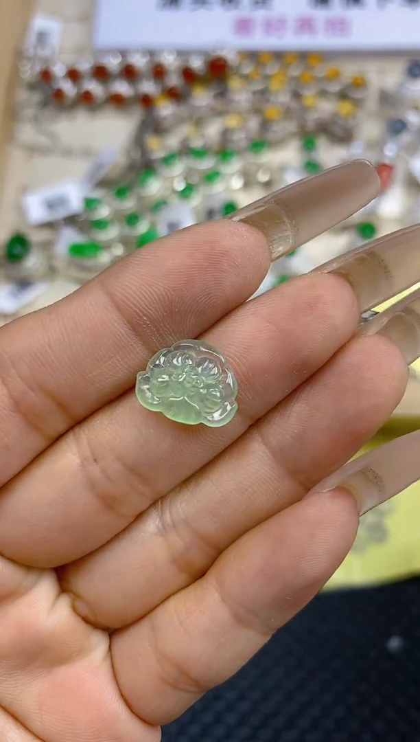定制翡翠未镶嵌天然翡翠蛋面151