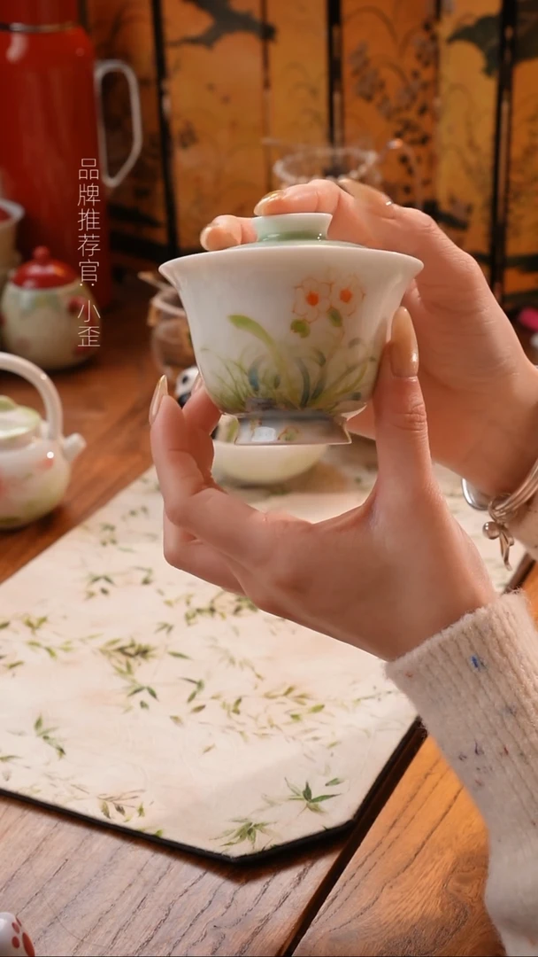 【闪购商品】和哈哈哈哈哈哈哈-无礼盒