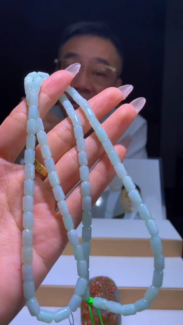 未镶嵌定制翡翠翡翠（多样性发其一）