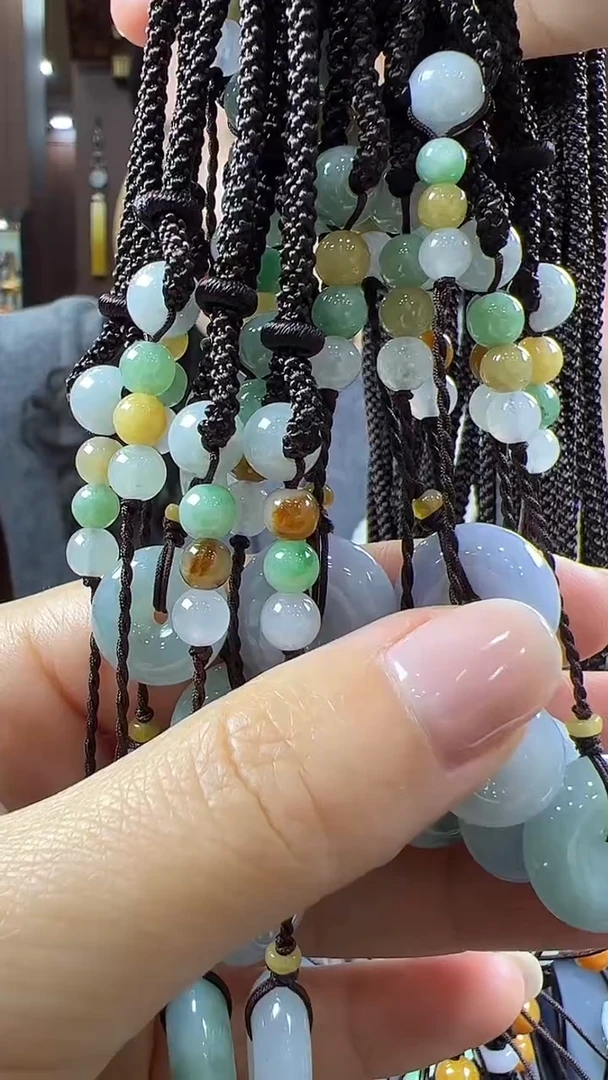 【闪购商品】翡翠挂件未镶嵌美背（多样性发其一）