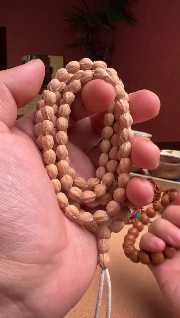 【闪购商品】柏香籽/百香籽手串022511