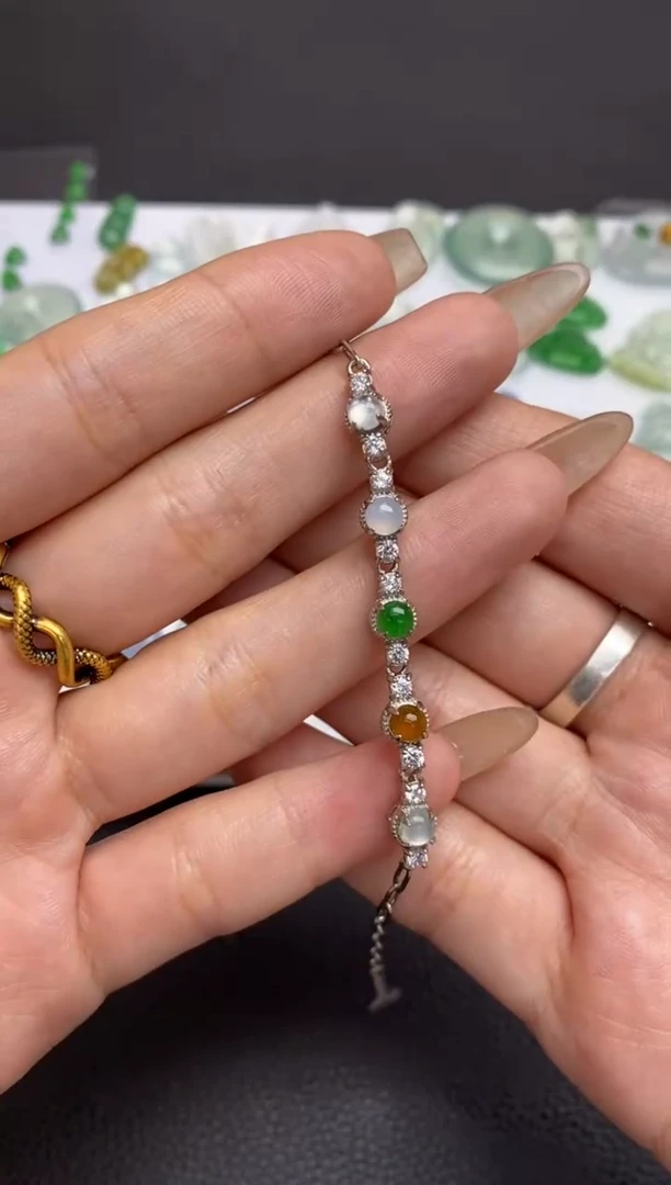 未镶嵌定制翡翠翡翠毛货~