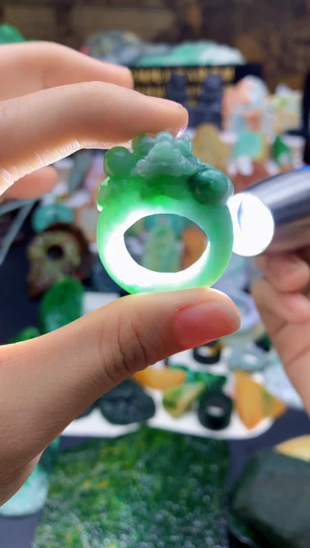 颈饰未镶嵌翡翠翠*阁天然A货翡翠