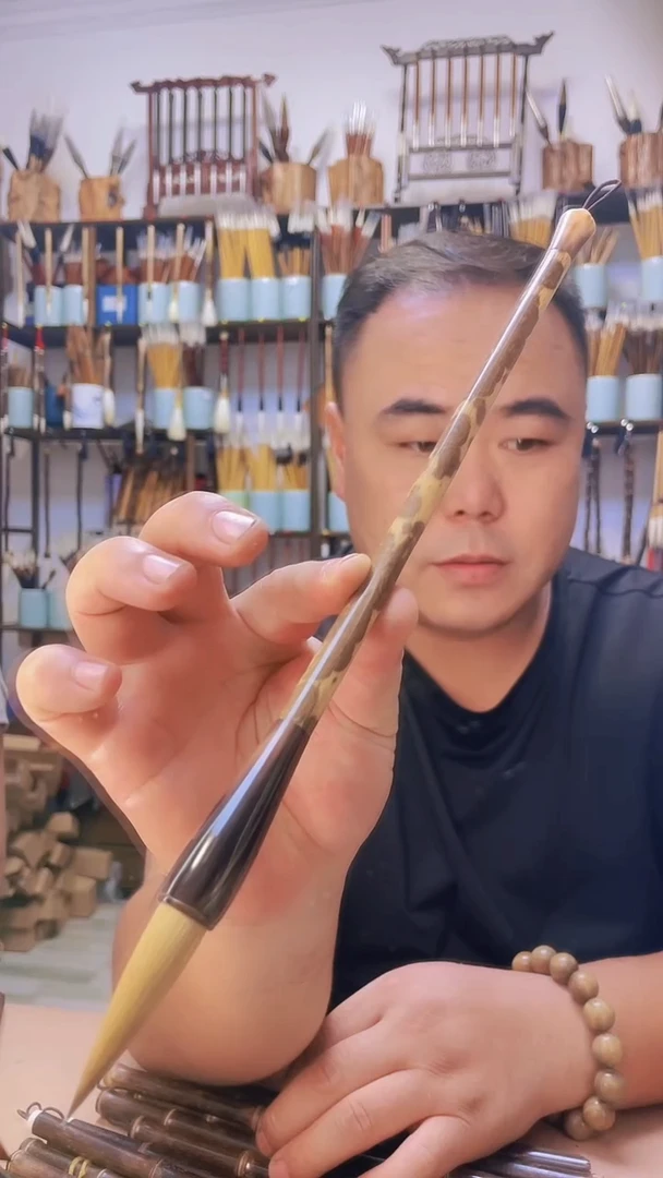黑湘妃牛角狼毫一支  85纯
