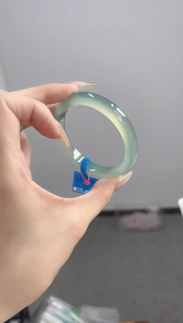 玛瑙/玉髓手镯未镶嵌56圈