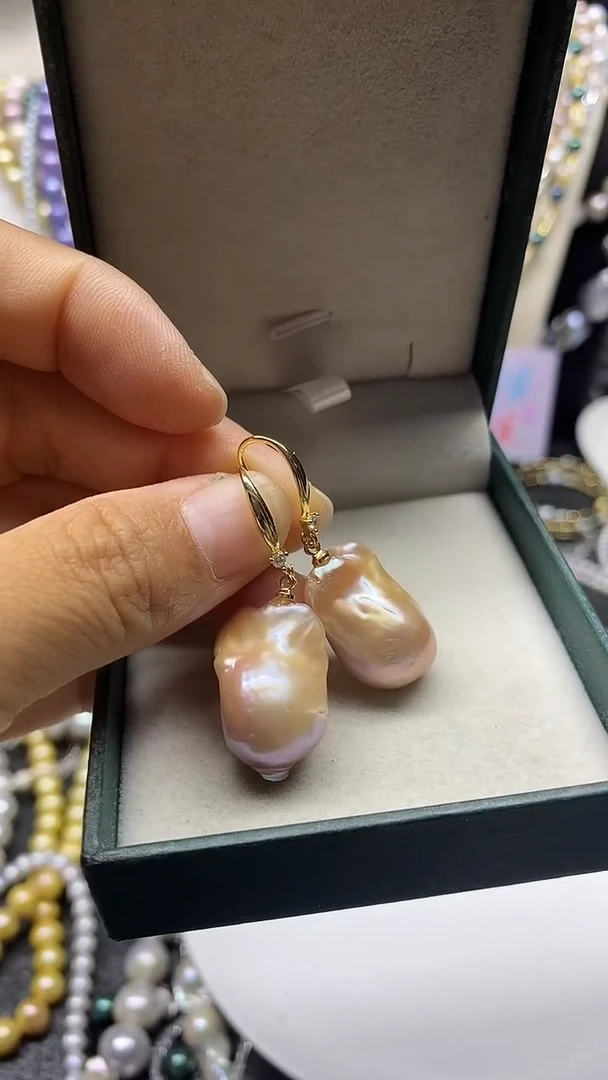 颈饰未镶嵌淡水珍珠多人