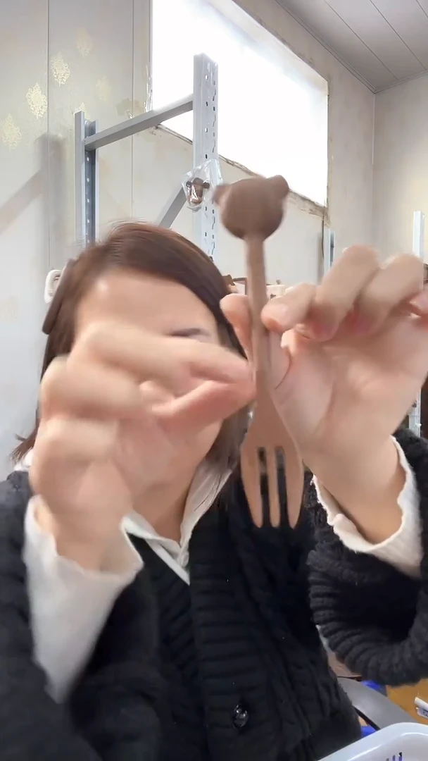 木无表情叉子编号：85