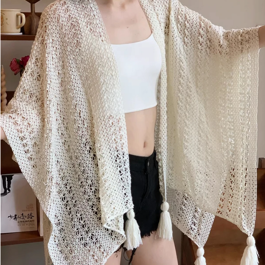 2025新款民族风披肩纯色镂空外搭女云南旅游披风春秋针织开衫斗篷