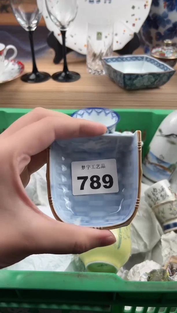 瓷片J***d瓷片     789