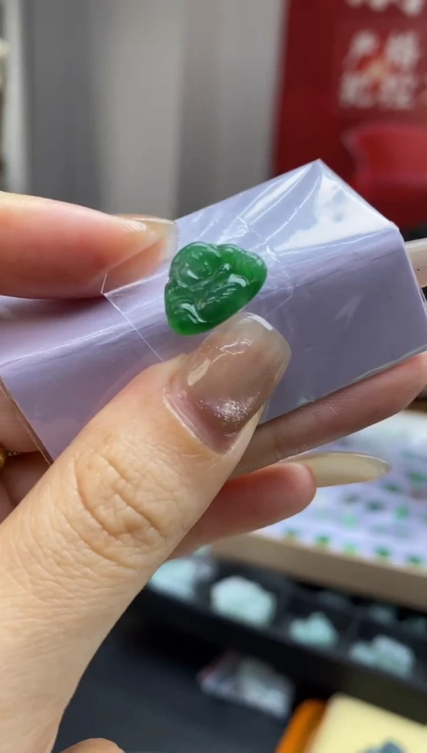 未镶嵌定制翡翠翡翠毛货~