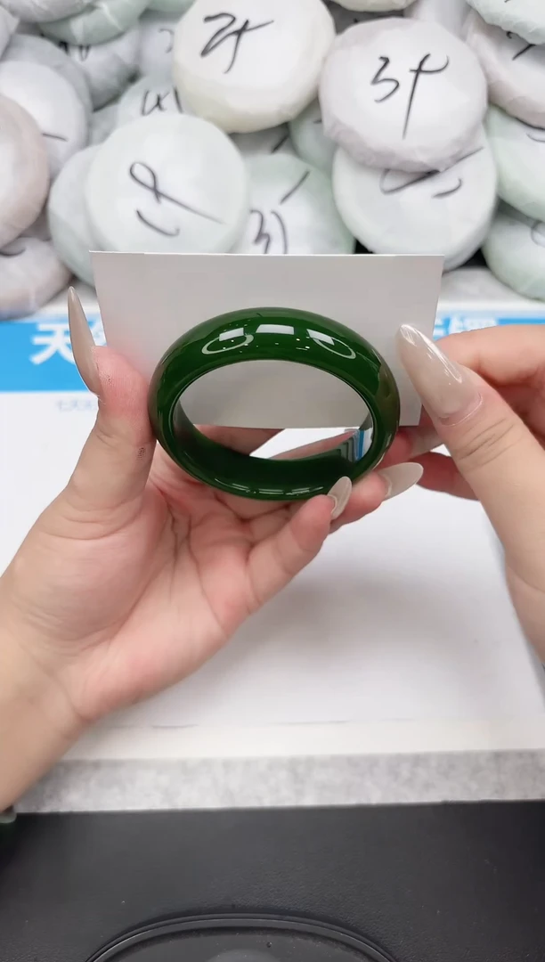 女款工艺手镯128-55.4