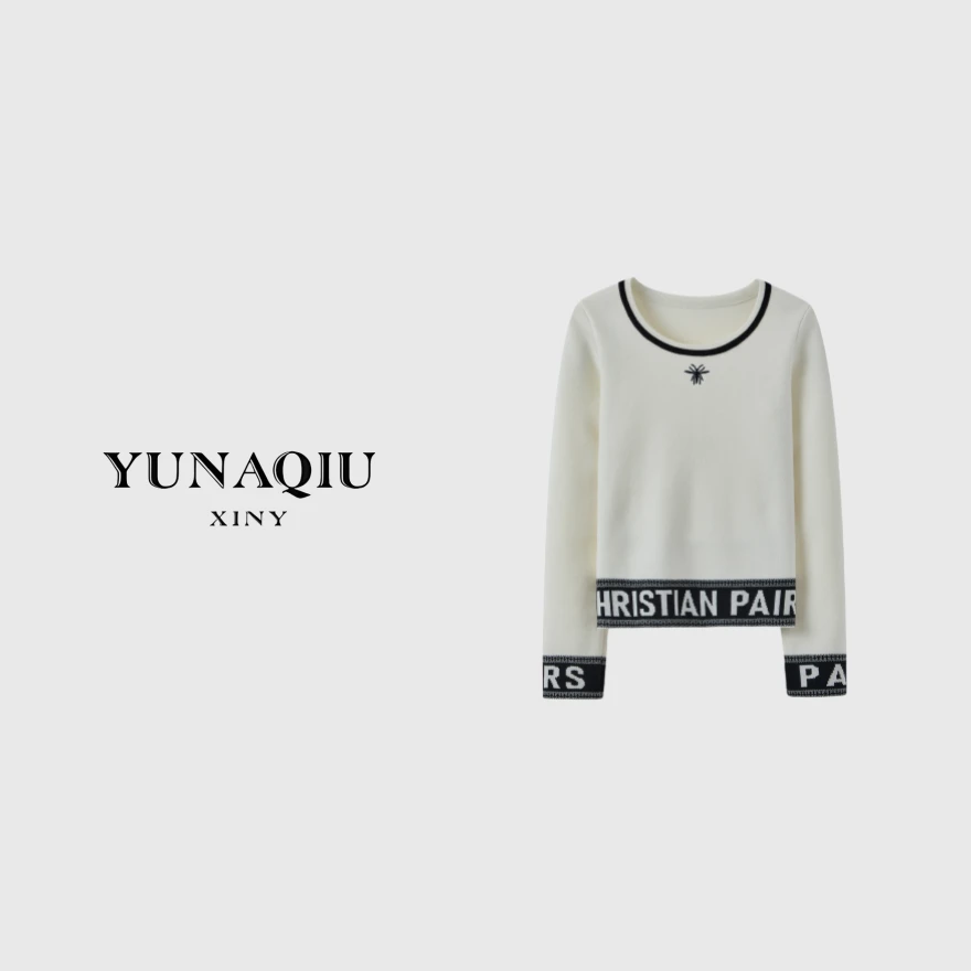 YUNAQIU 秋冬气质女款显瘦白色休闲百搭长袖针织衫-7826