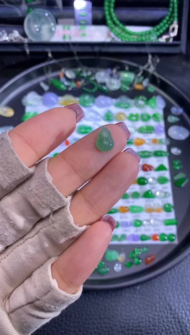 未镶嵌挂件翡翠葫芦