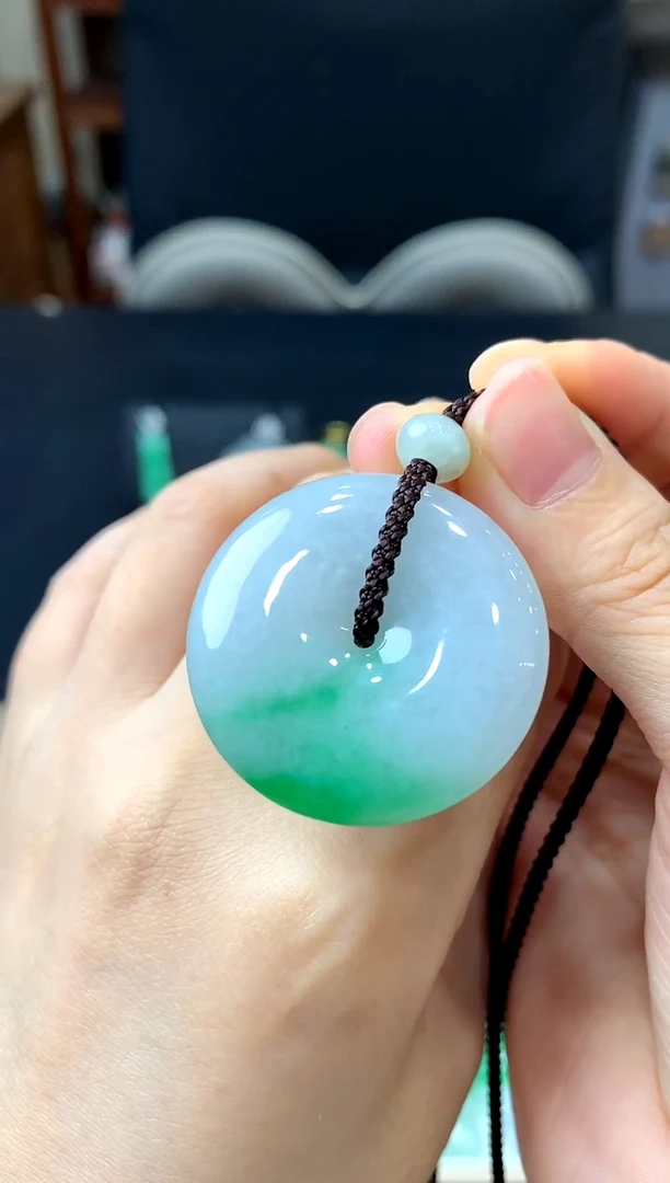 翡翠未镶嵌吊坠(不含链)挂件