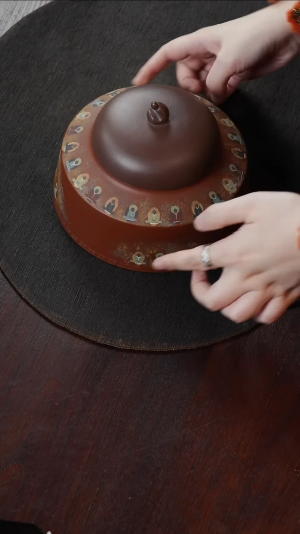 【闪购商品】紫砂茶叶罐老者钮朱泥千佛罐