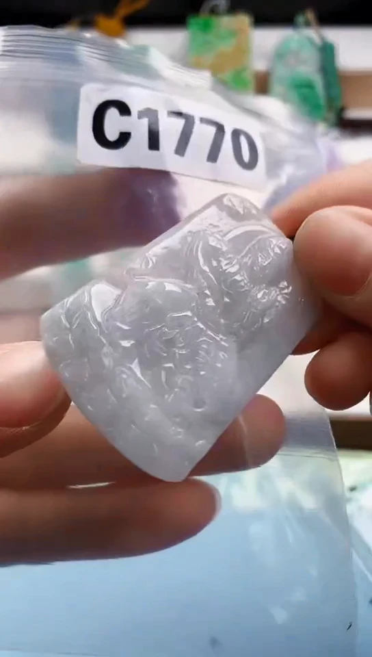 翡翠未镶嵌颈饰天然翡翠吊坠挂件