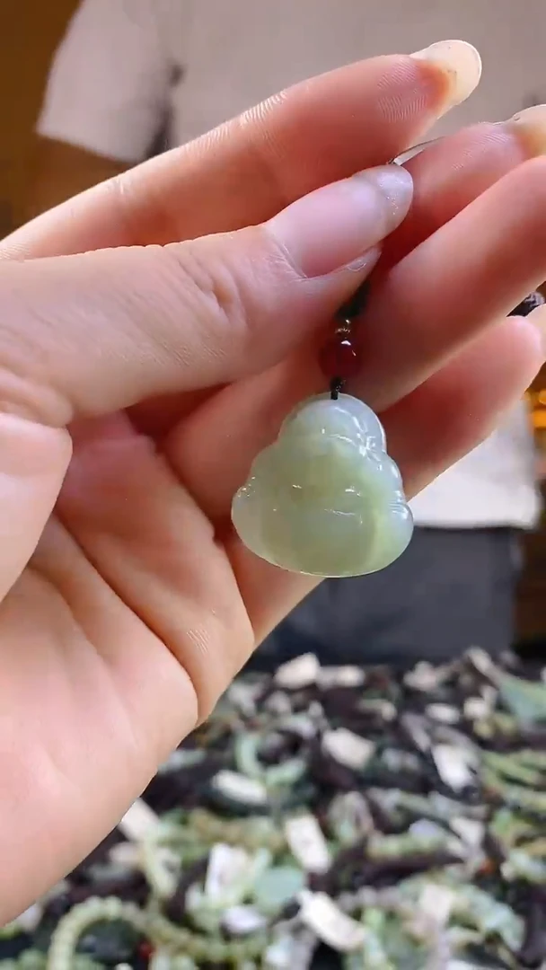 和田玉未镶嵌颈饰多样性发货，拍一发一