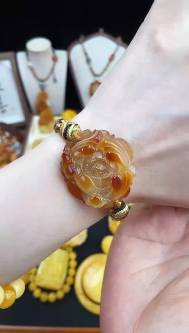 琥珀未镶嵌珠宝奇石柒月