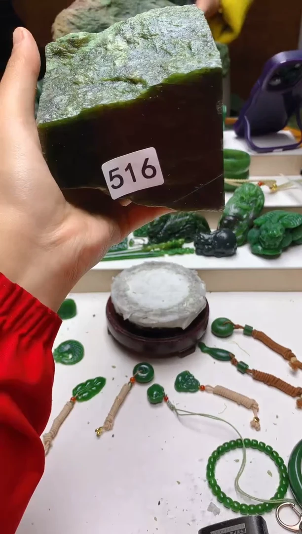 未镶嵌和田玉（碧玉）珠宝半成品1