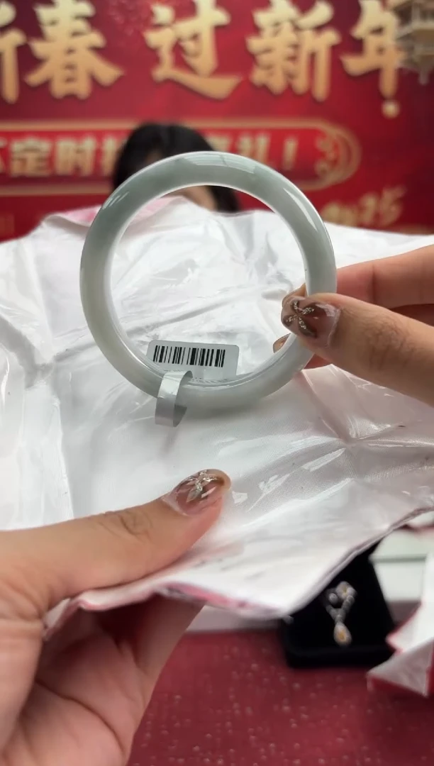 【闪购商品】翡翠手镯未镶嵌10手镯